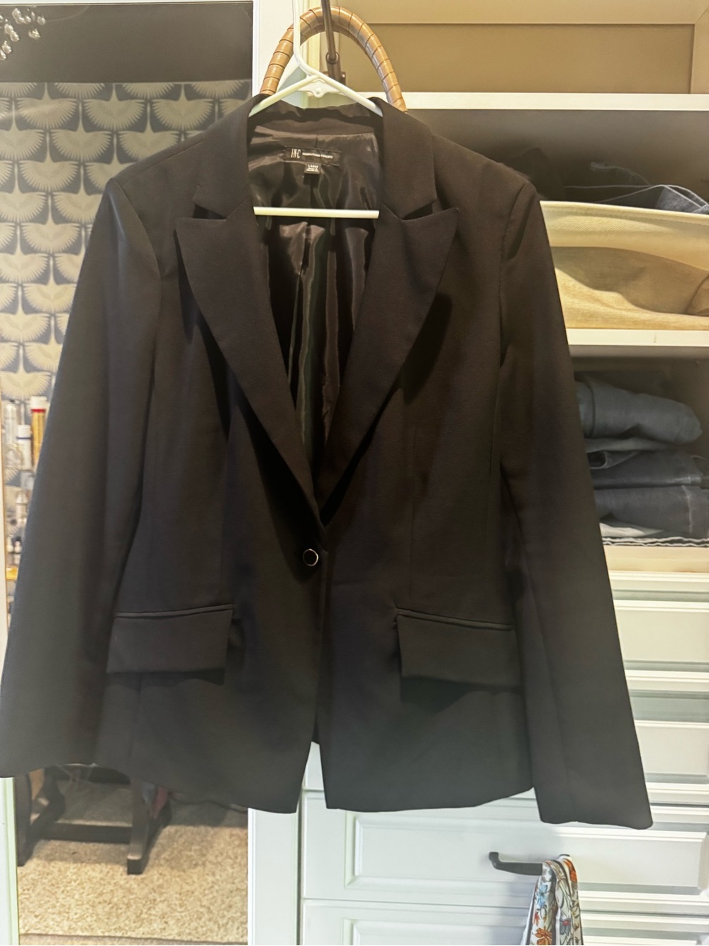 Women’s black INC suit coat, size L